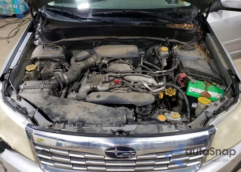 2010 Subaru Forester 2.5X Premium z USA, uszkodzony, nr VIN JF2SH6CC9AH797363